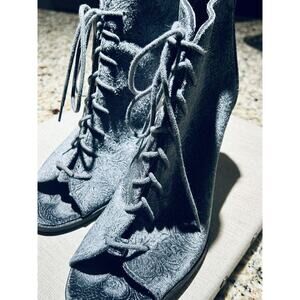 Willamette Size 9 Slate Blue Burnout Velvet Peep Toe Boot Heels Tie‎